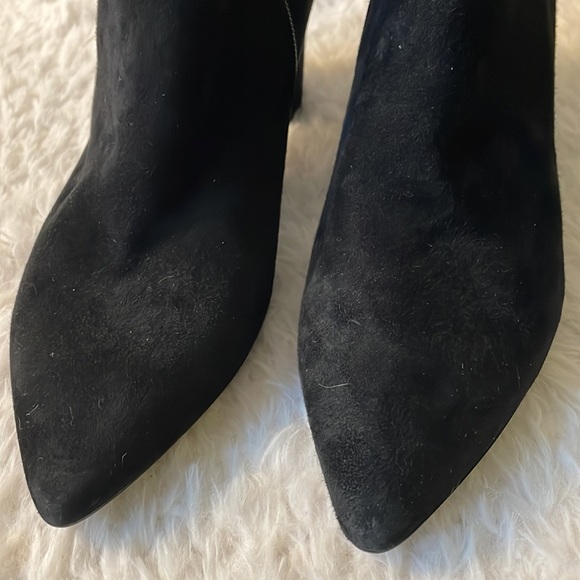 AGL luxury Italian suede booties pointy - Picture 2 of 9